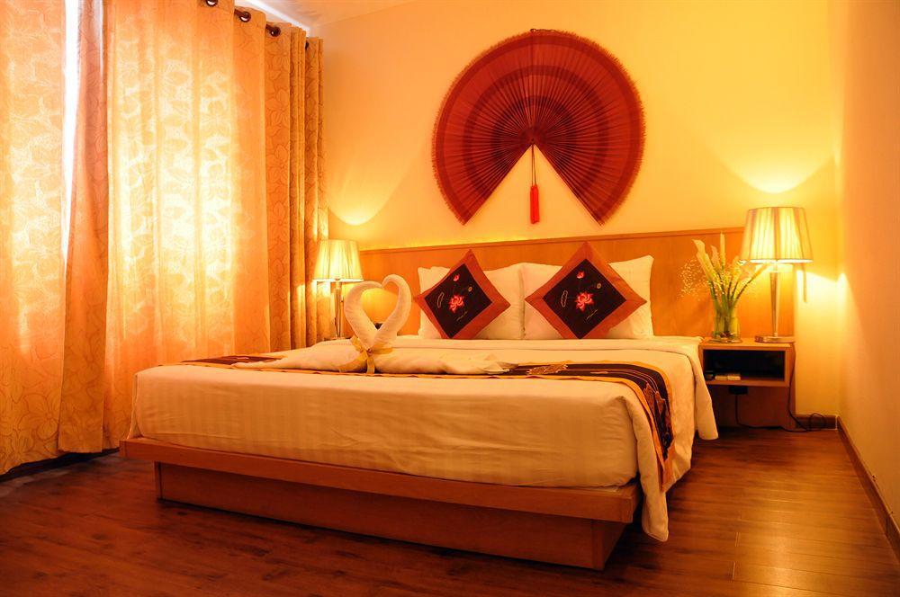 הו צ'י מין סיטי Viet Lotus Saigon Hotel מראה חיצוני תמונה