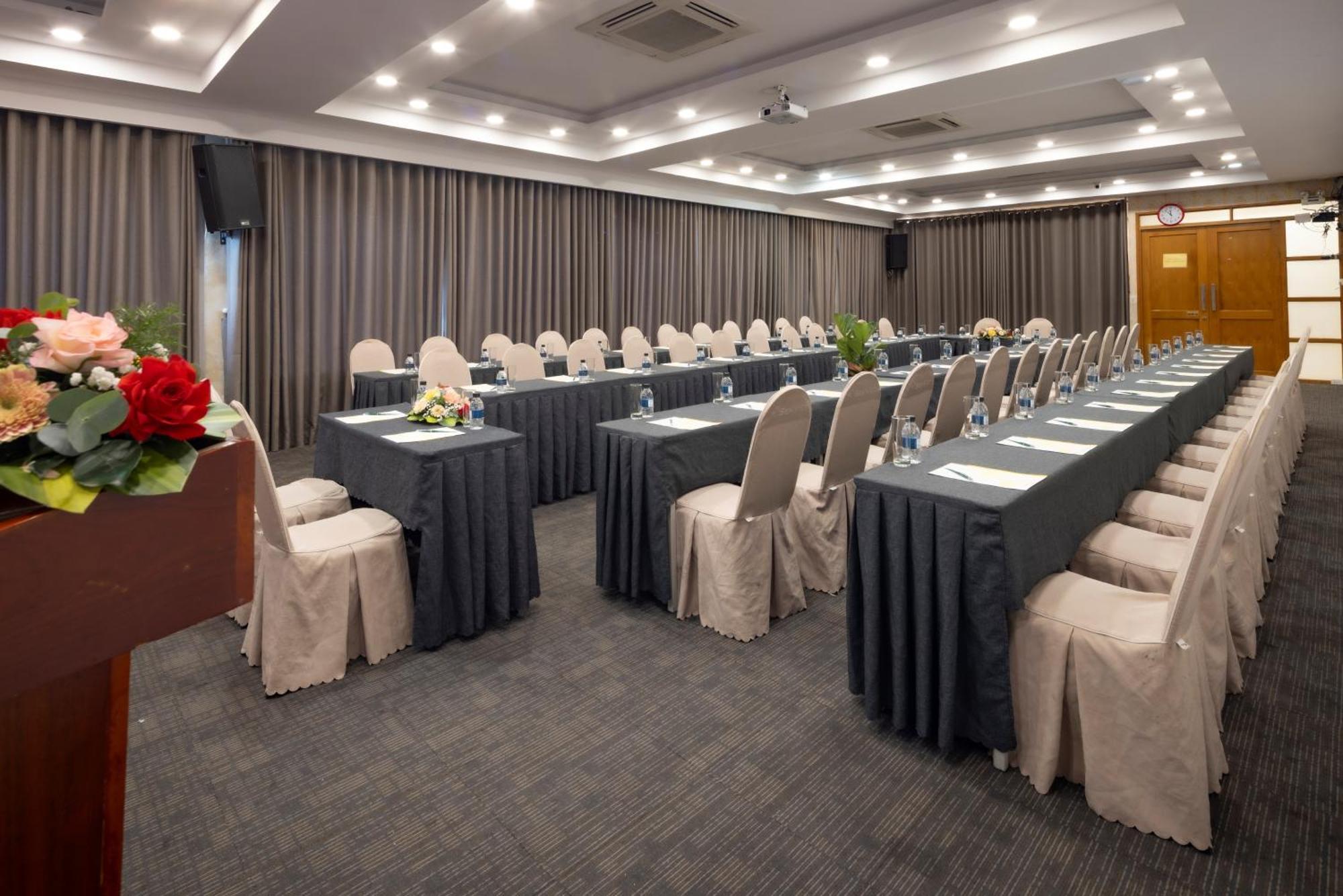 הו צ'י מין סיטי Viet Lotus Saigon Hotel מראה חיצוני תמונה