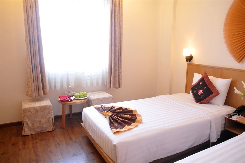 הו צ'י מין סיטי Viet Lotus Saigon Hotel מראה חיצוני תמונה